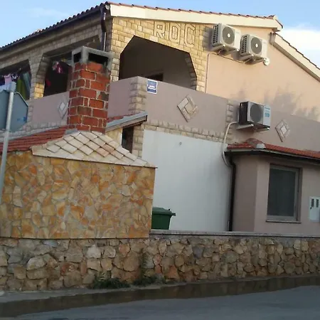 Filip Appartement Vir